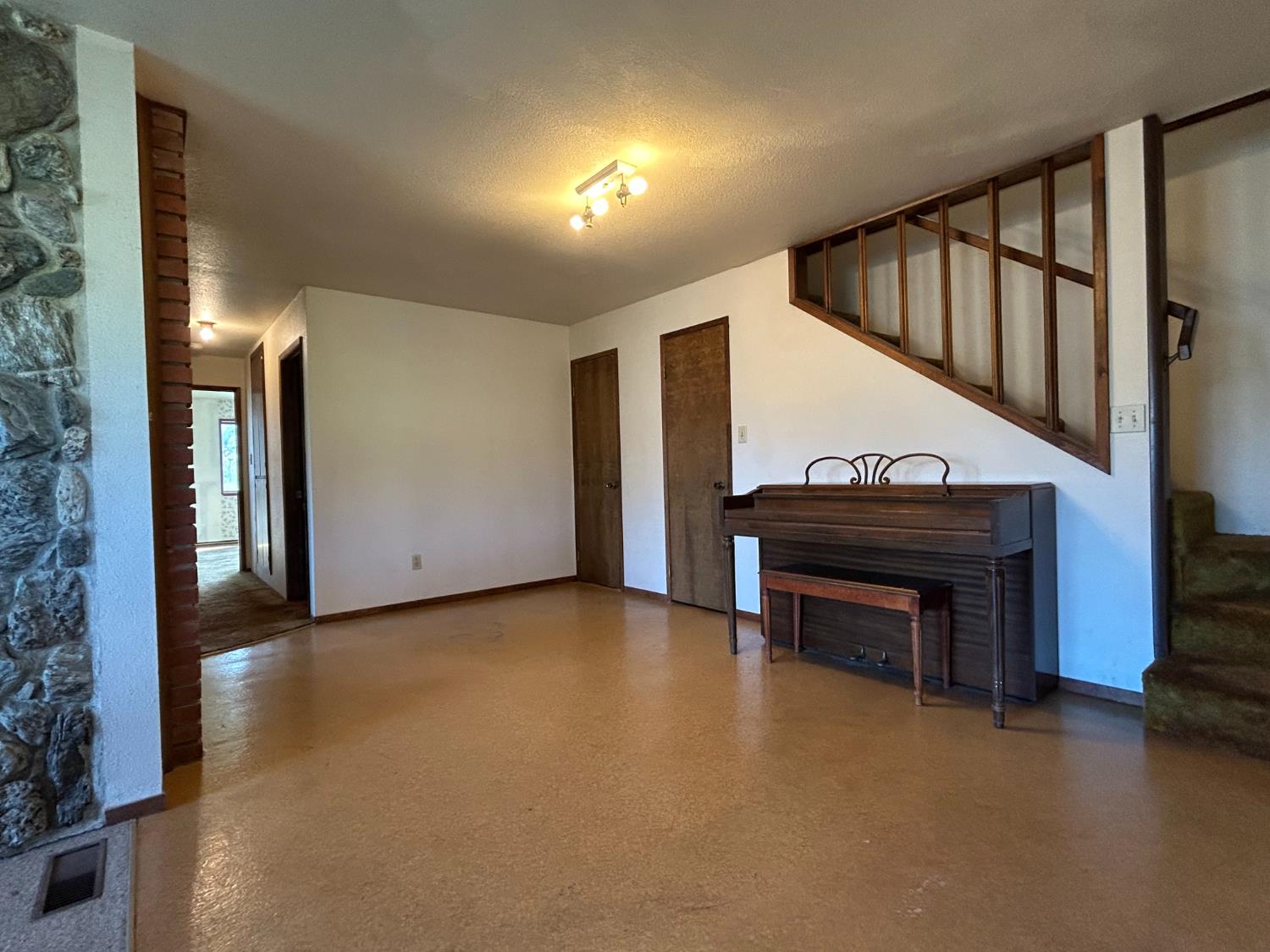 40838 Oak Ridge Dr, Three Rivers, CA 93271
