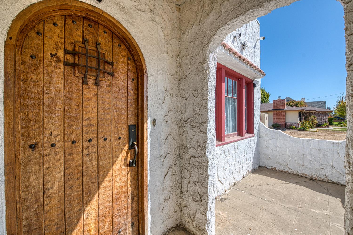 1515 E Simpson Ave, Fresno, CA 93704