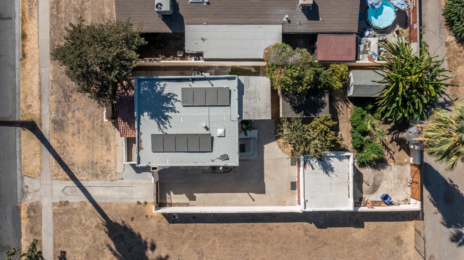 1515 E Simpson Ave, Fresno, CA 93704