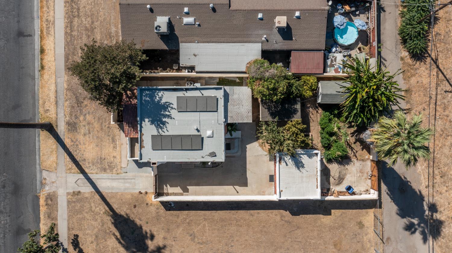 1515 E Simpson Ave, Fresno, CA 93704