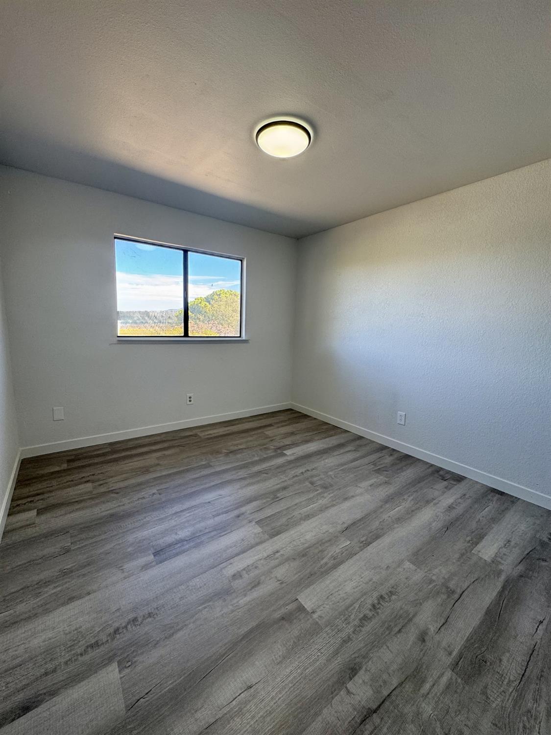 31660 Apache Rd, Coarsegold, CA 93614