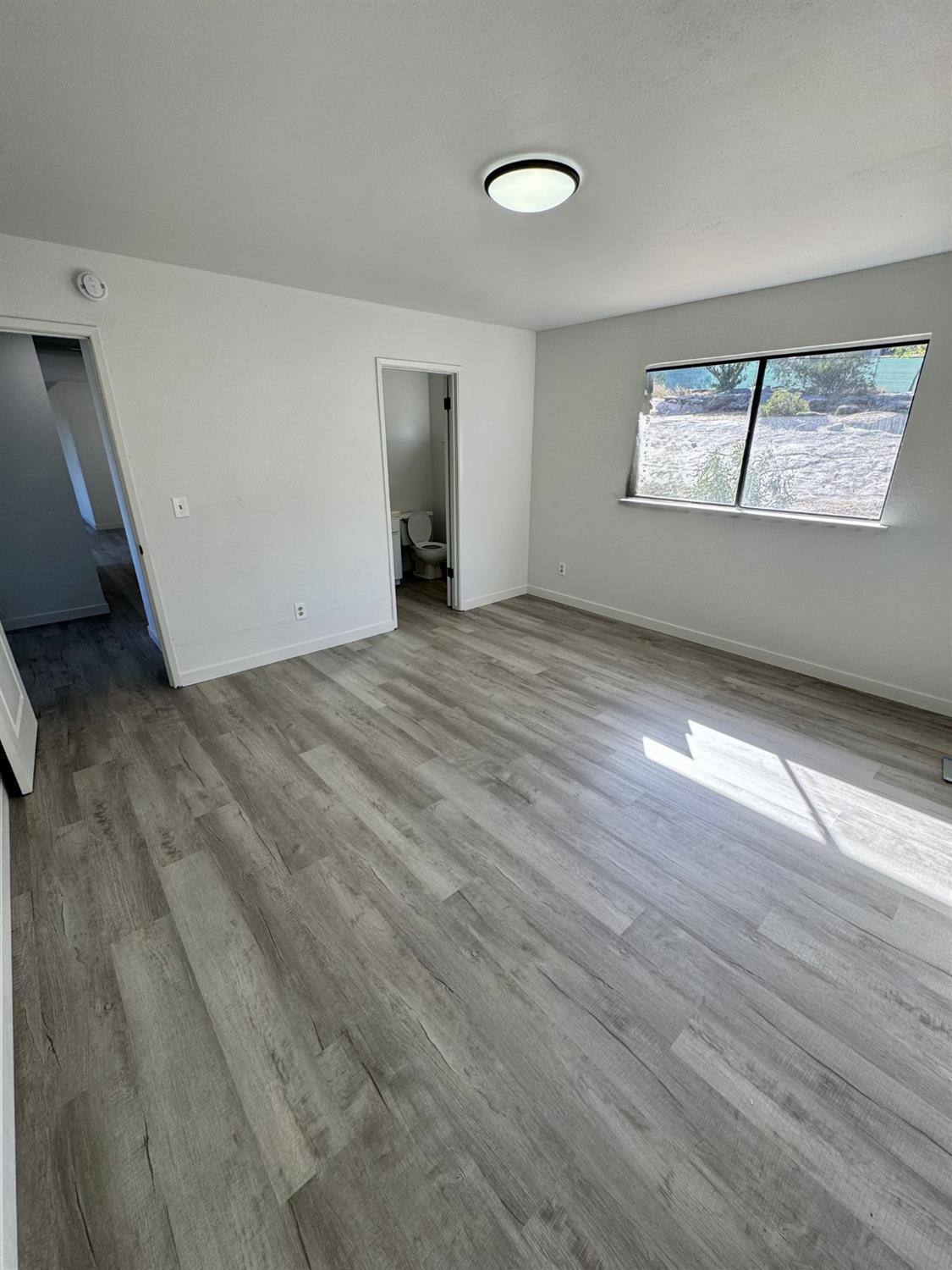 31660 Apache Rd, Coarsegold, CA 93614