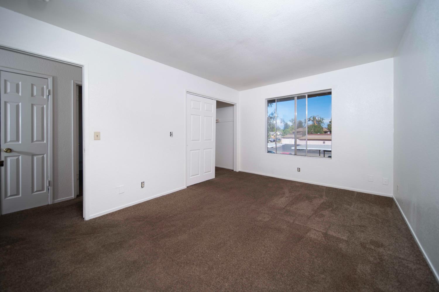 657 W Parlier Ave #114, Reedley, CA 93654