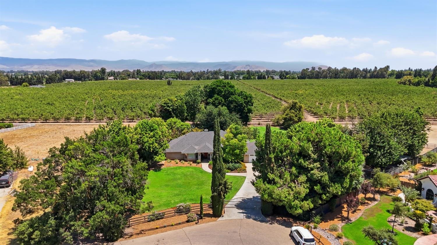 1336 N Locan Ave, Fresno, CA 93737