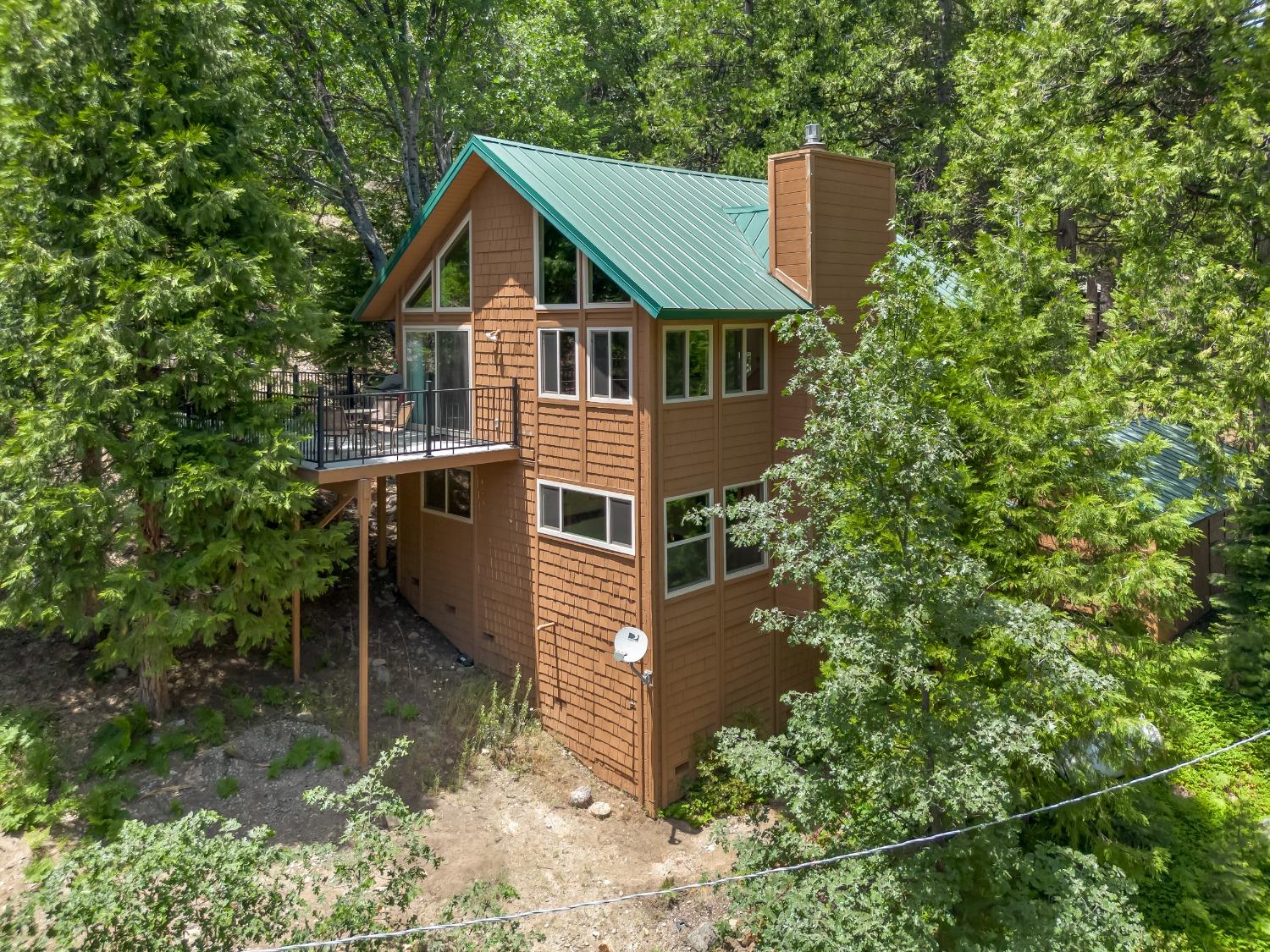 1153 Silver Tip Ln, Fish Camp, CA 93623