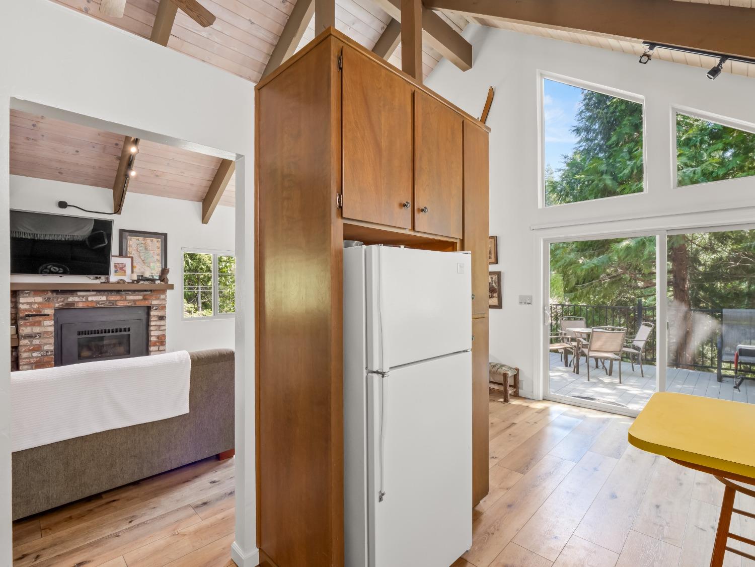 1153 Silver Tip Ln, Fish Camp, CA 93623