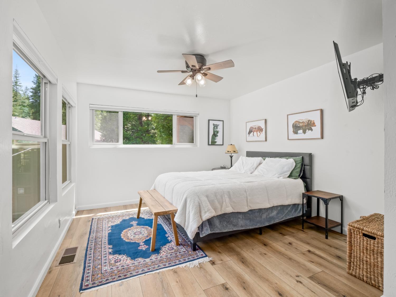 1153 Silver Tip Ln, Fish Camp, CA 93623