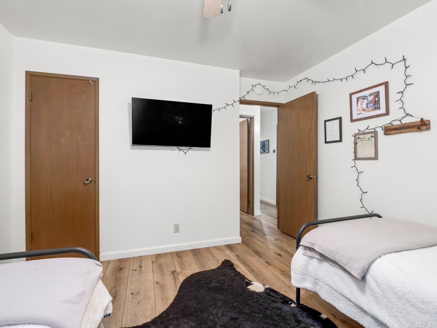 1153 Silver Tip Ln, Fish Camp, CA 93623