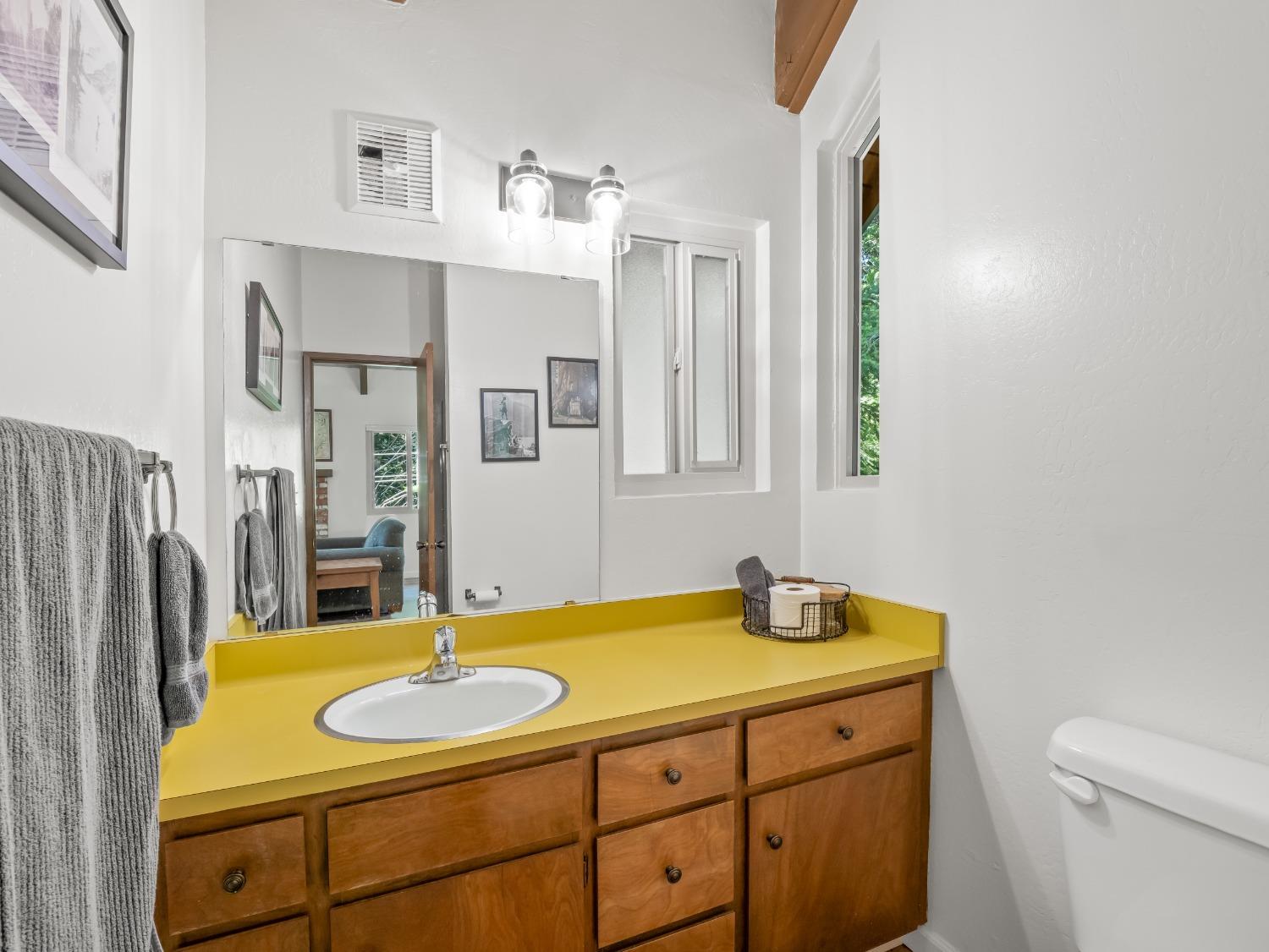 1153 Silver Tip Ln, Fish Camp, CA 93623
