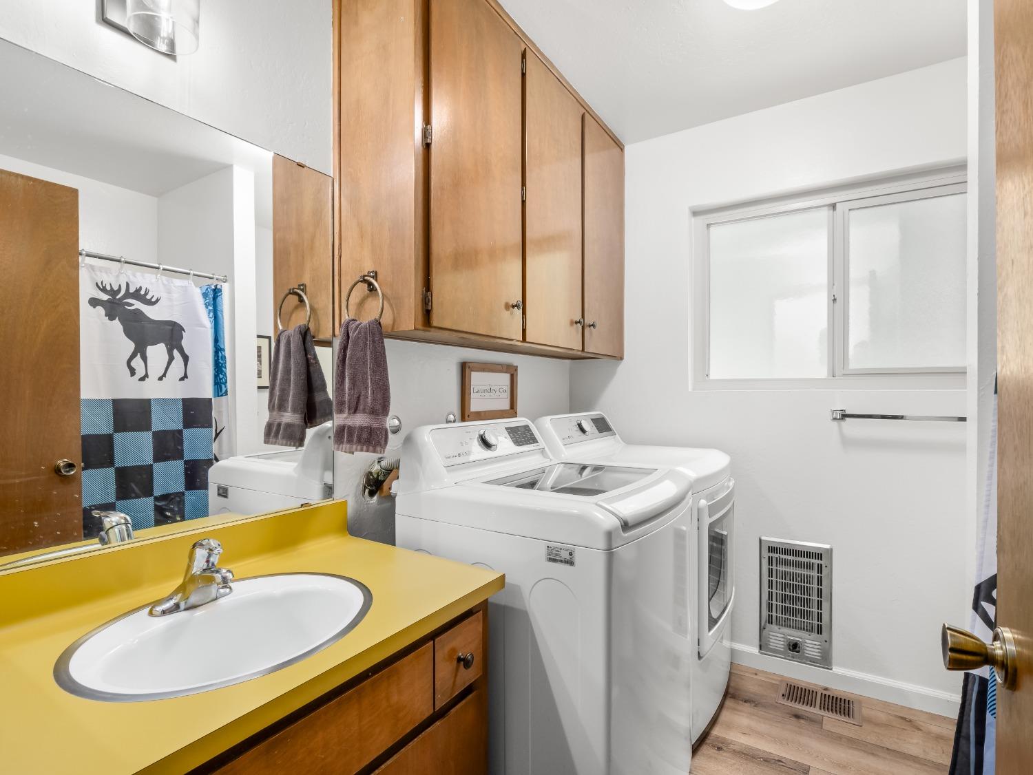 1153 Silver Tip Ln, Fish Camp, CA 93623