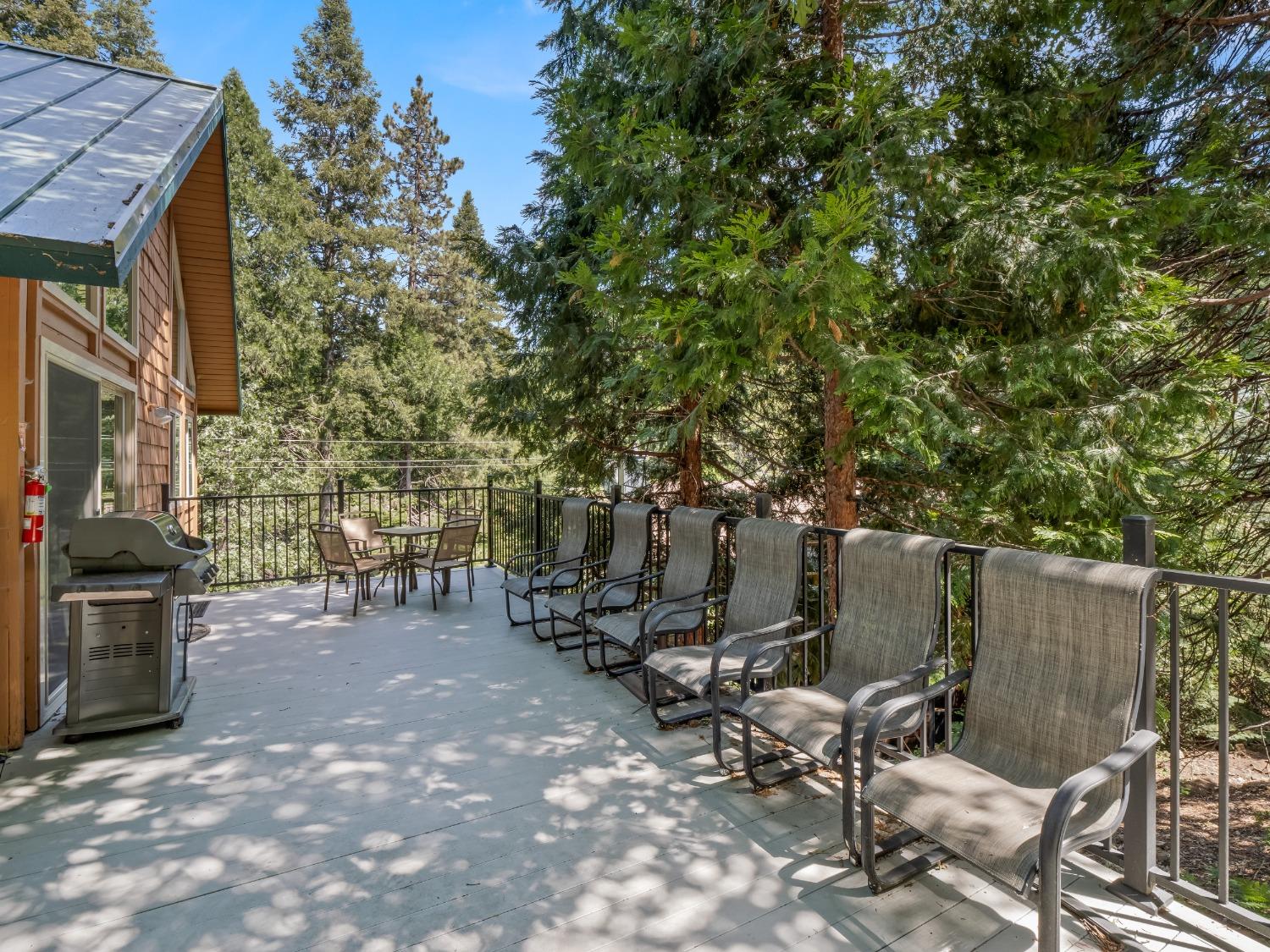 1153 Silver Tip Ln, Fish Camp, CA 93623
