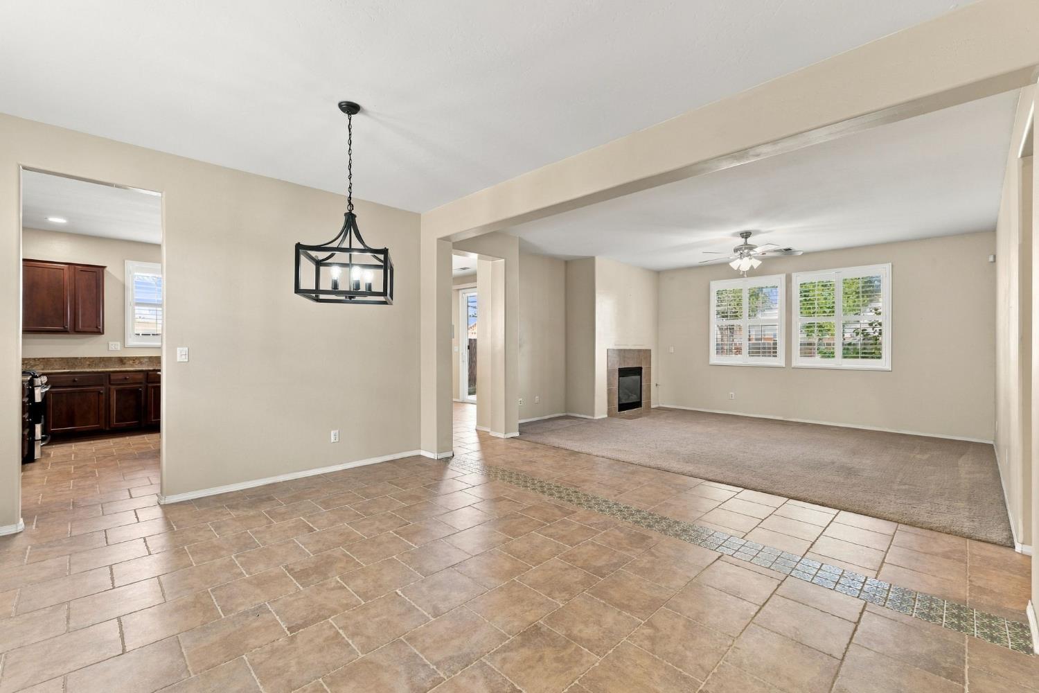 1556 Bellflower st, Kingsburg, CA 93631