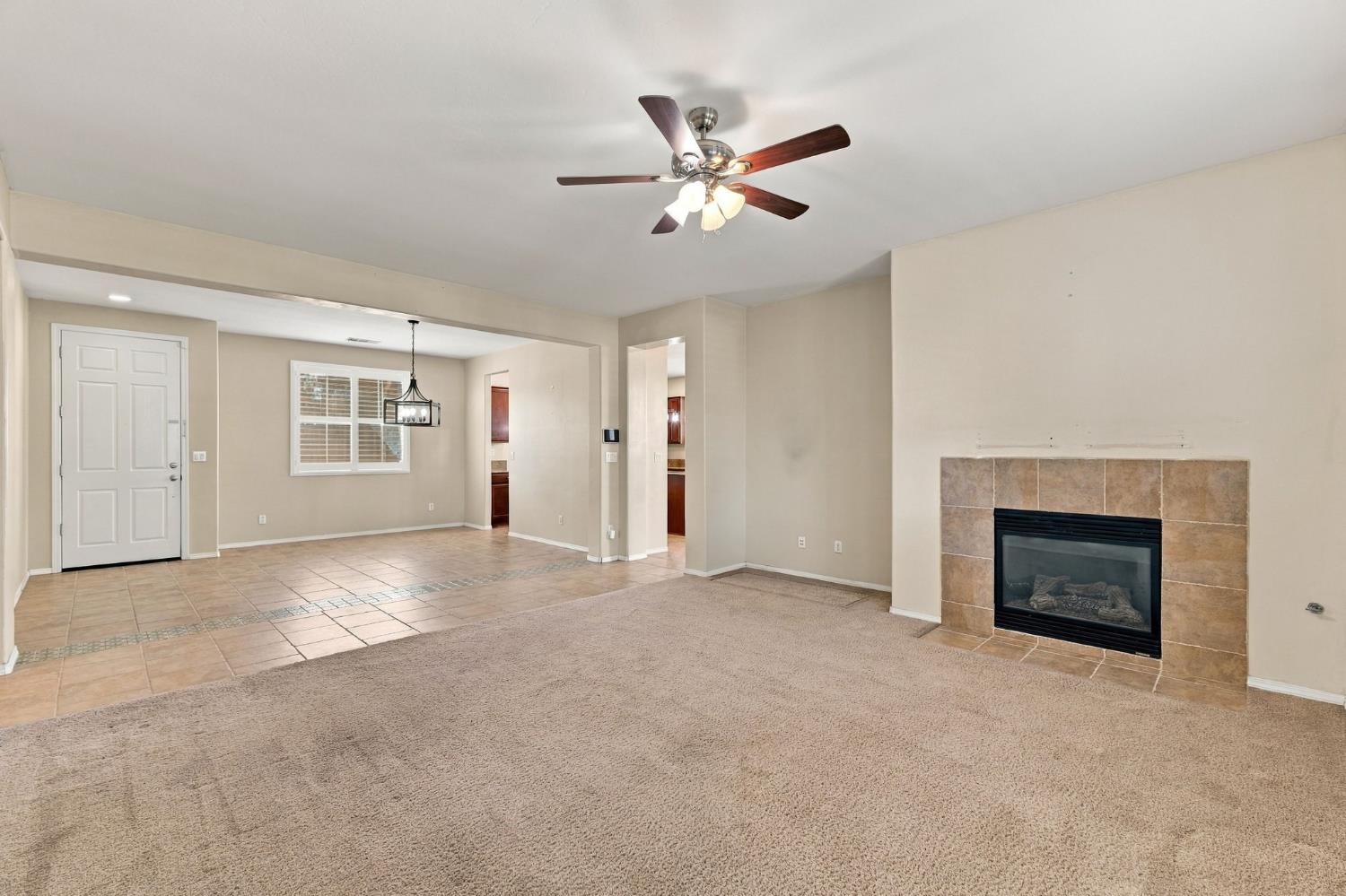 1556 Bellflower st, Kingsburg, CA 93631