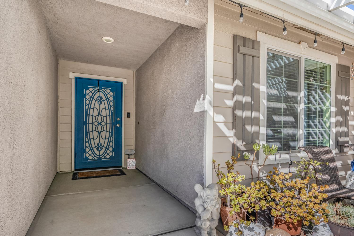 2326 W Andrew Ln, Hanford, CA 93230