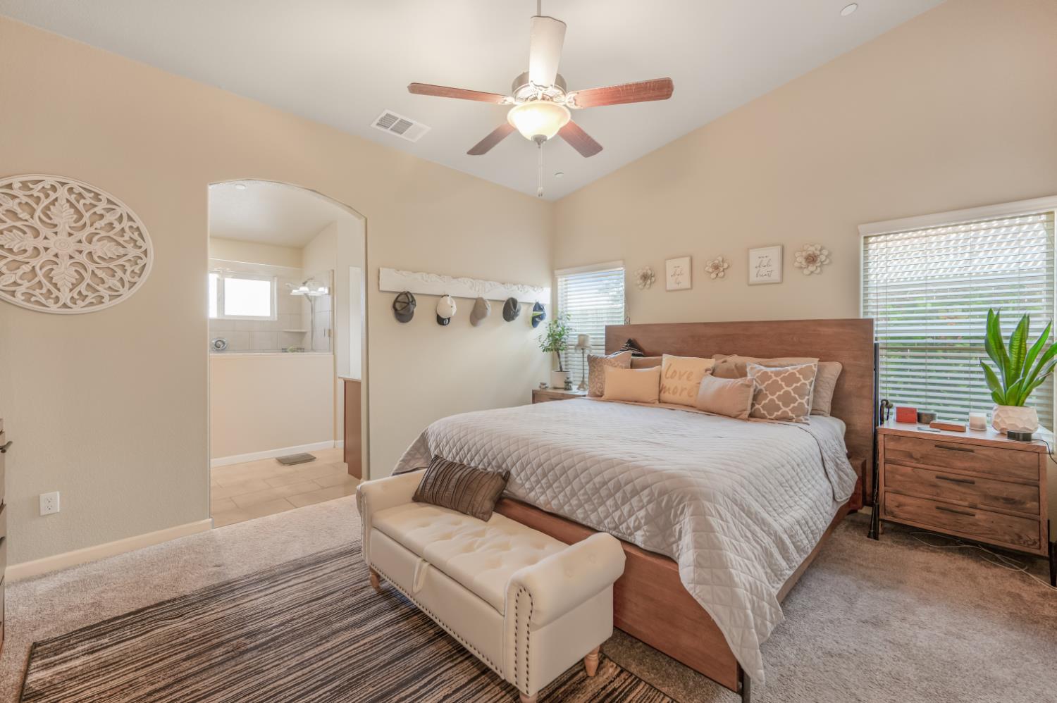 2326 W Andrew Ln, Hanford, CA 93230