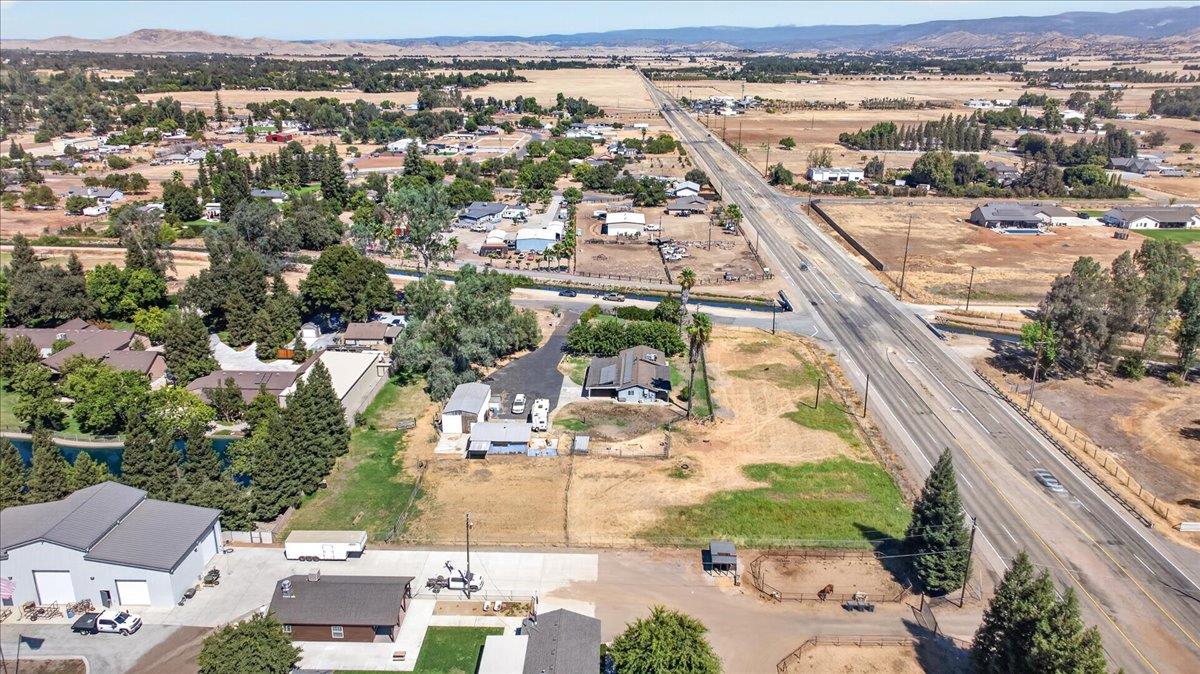 12909 E Gettysburg Ave, Sanger, CA 93657