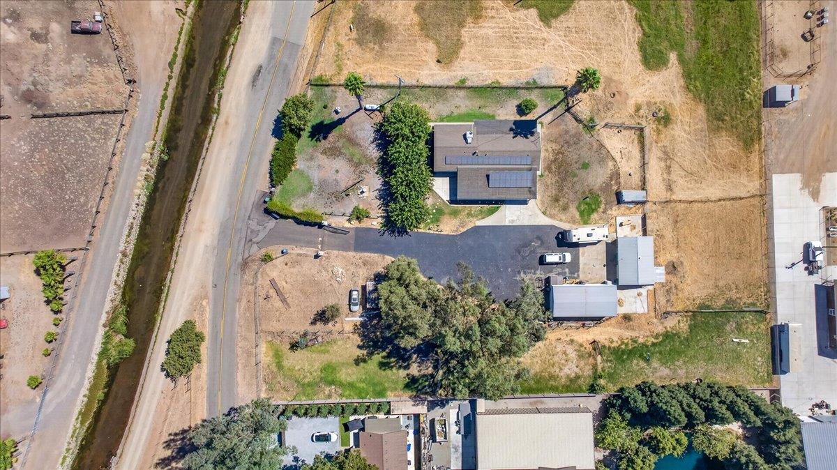 12909 E Gettysburg Ave, Sanger, CA 93657