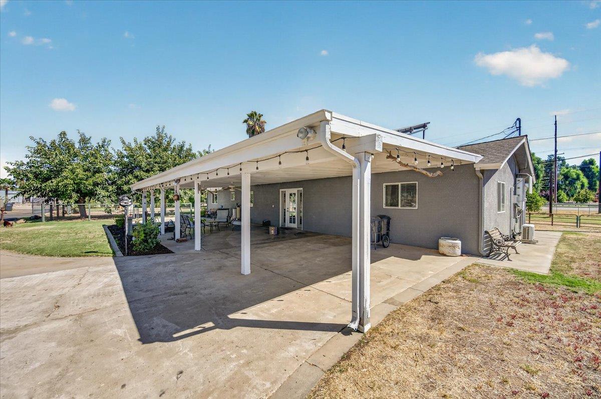 12909 E Gettysburg Ave, Sanger, CA 93657