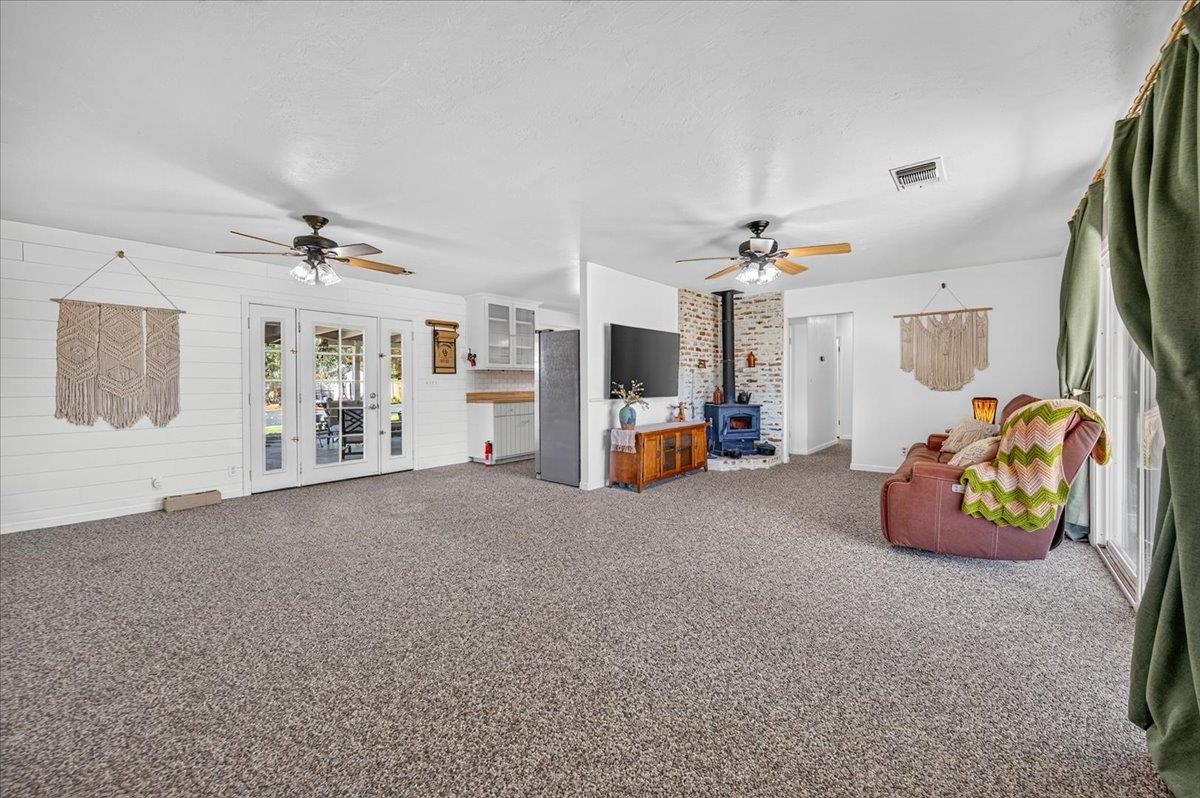 12909 E Gettysburg Ave, Sanger, CA 93657