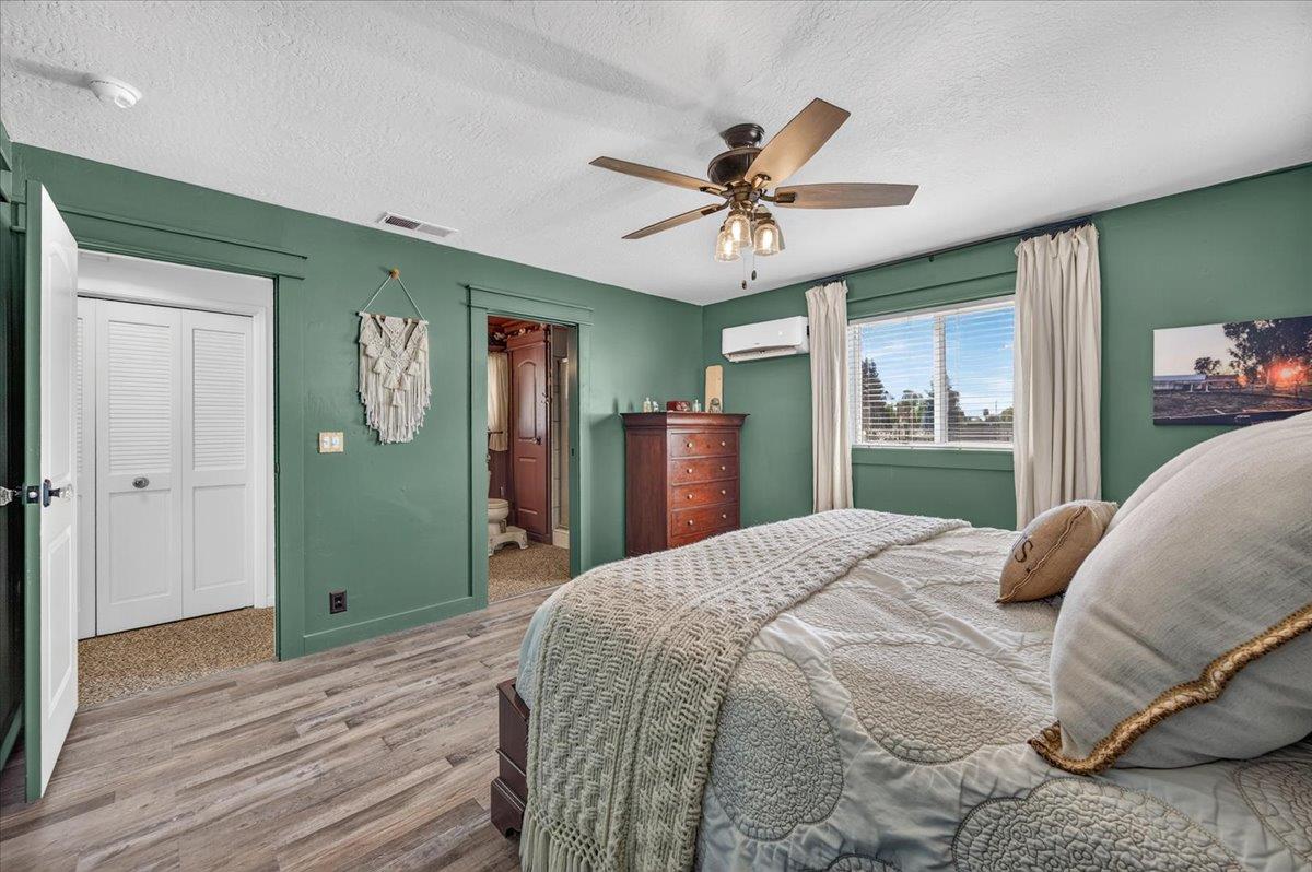 12909 E Gettysburg Ave, Sanger, CA 93657