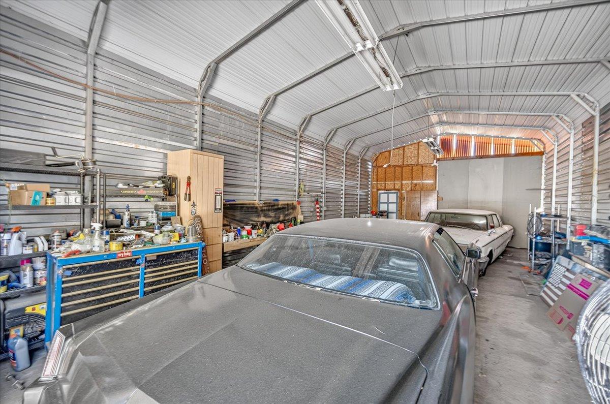 12909 E Gettysburg Ave, Sanger, CA 93657
