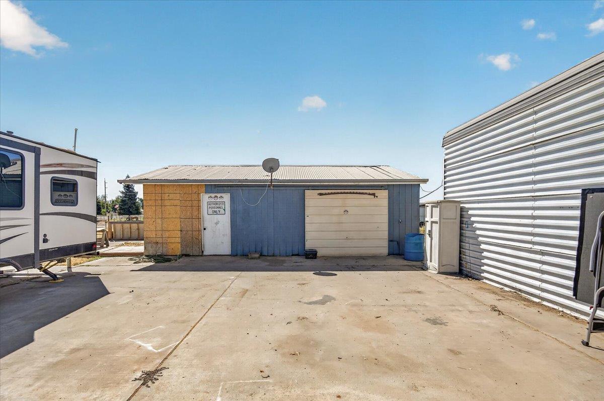12909 E Gettysburg Ave, Sanger, CA 93657