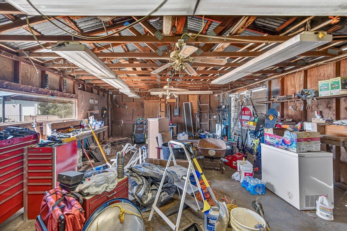 12909 E Gettysburg Ave, Sanger, CA 93657