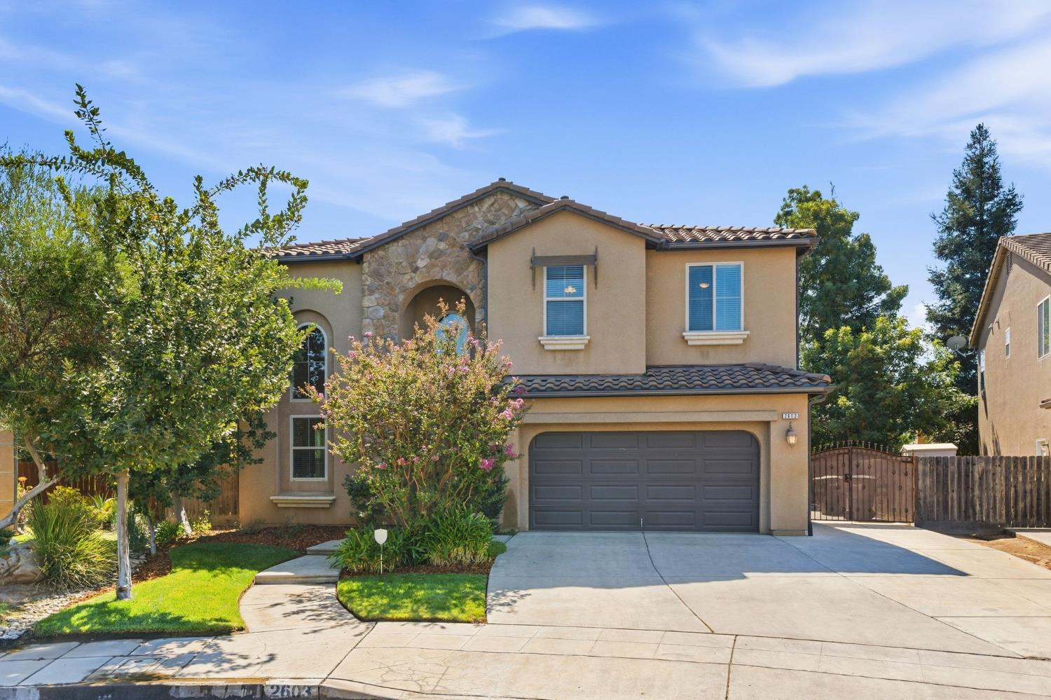 2603 E Powers Ave, Fresno, CA 93720