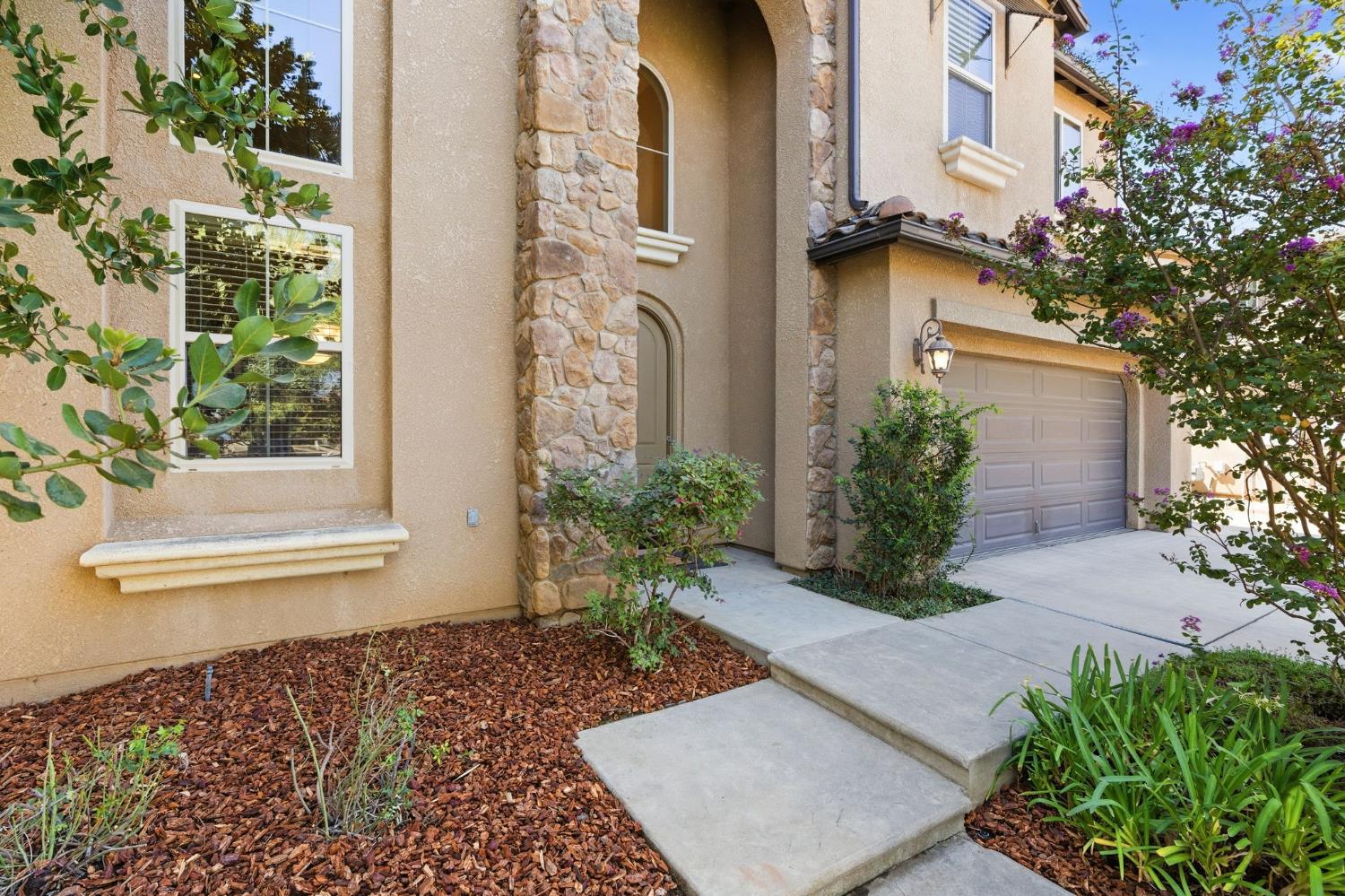 2603 E Powers Ave, Fresno, CA 93720