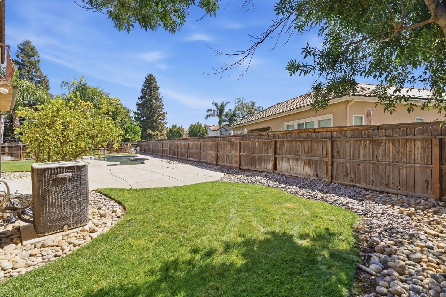 2603 E Powers Ave, Fresno, CA 93720