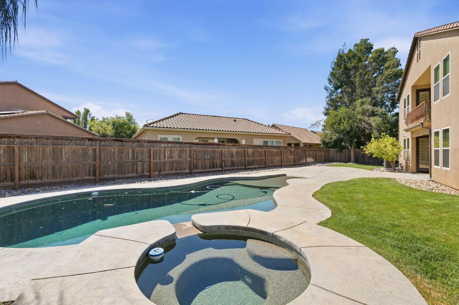 2603 E Powers Ave, Fresno, CA 93720