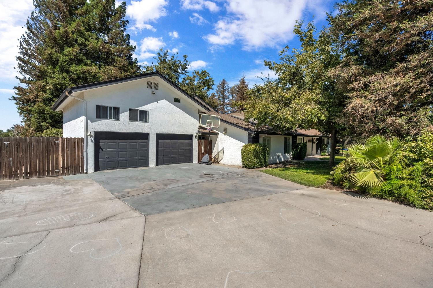 18654 Ridgedale, Madera, CA 93638