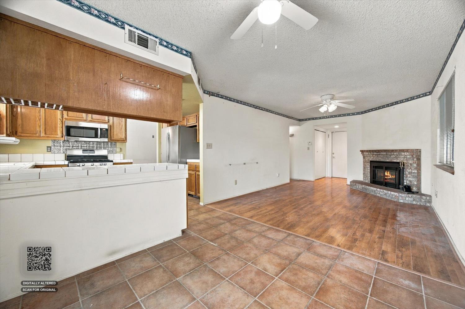 8216 Willowglen Dr, Bakersfield, CA 93311