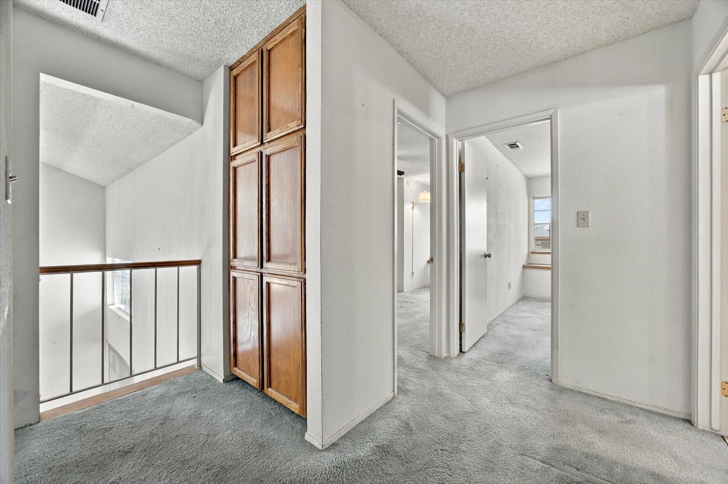 8216 Willowglen Dr, Bakersfield, CA 93311