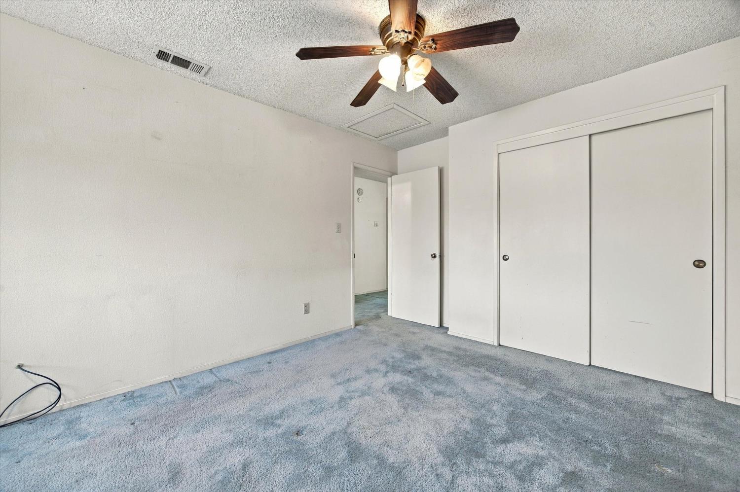 8216 Willowglen Dr, Bakersfield, CA 93311
