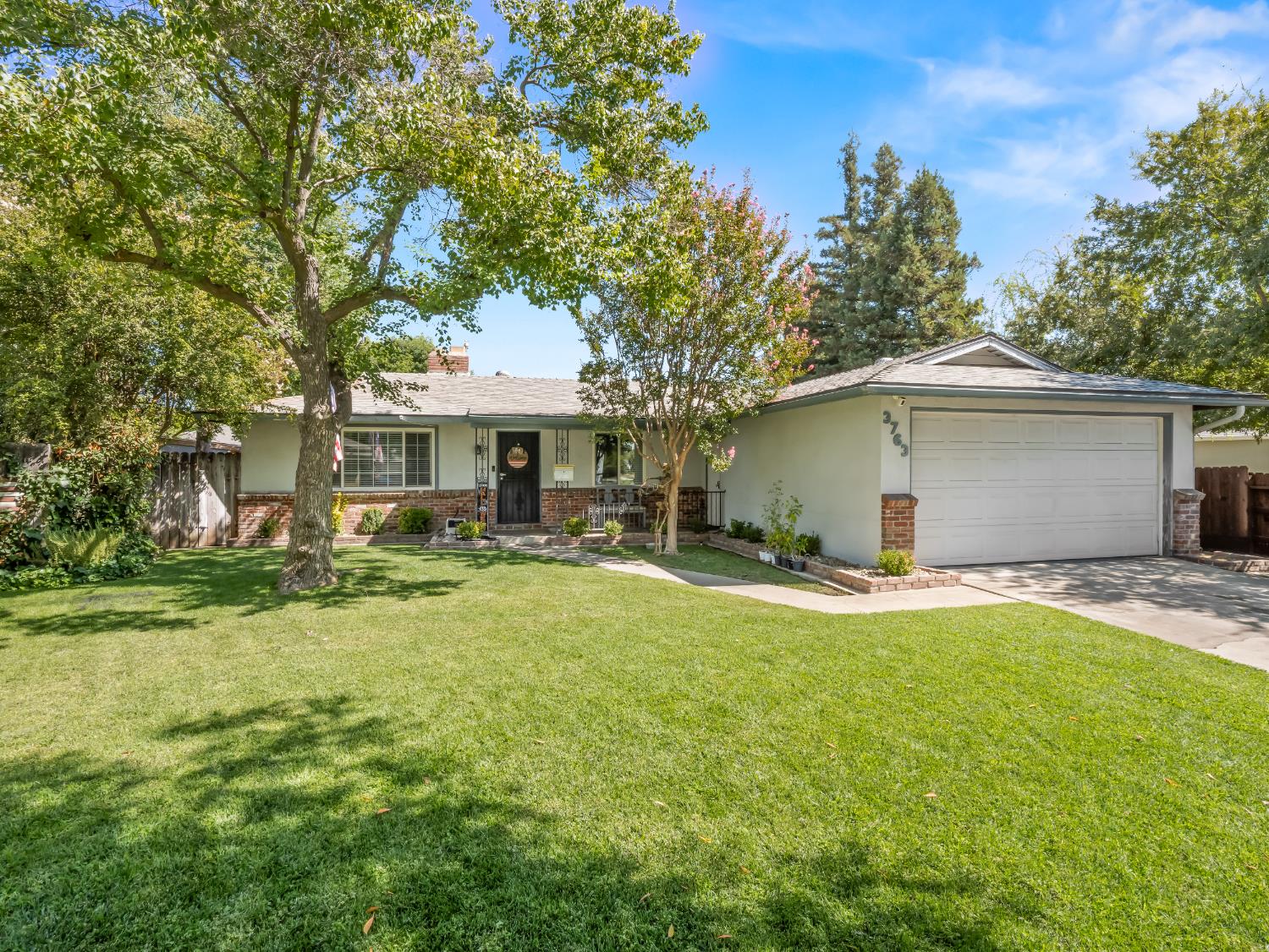 3763 E Robinson Ave, Fresno, CA 93726