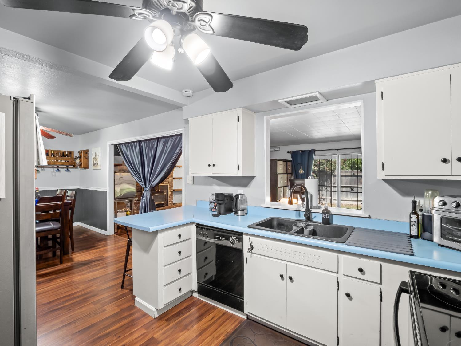 3763 E Robinson Ave, Fresno, CA 93726