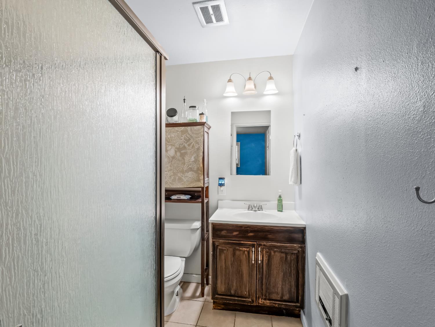 3763 E Robinson Ave, Fresno, CA 93726