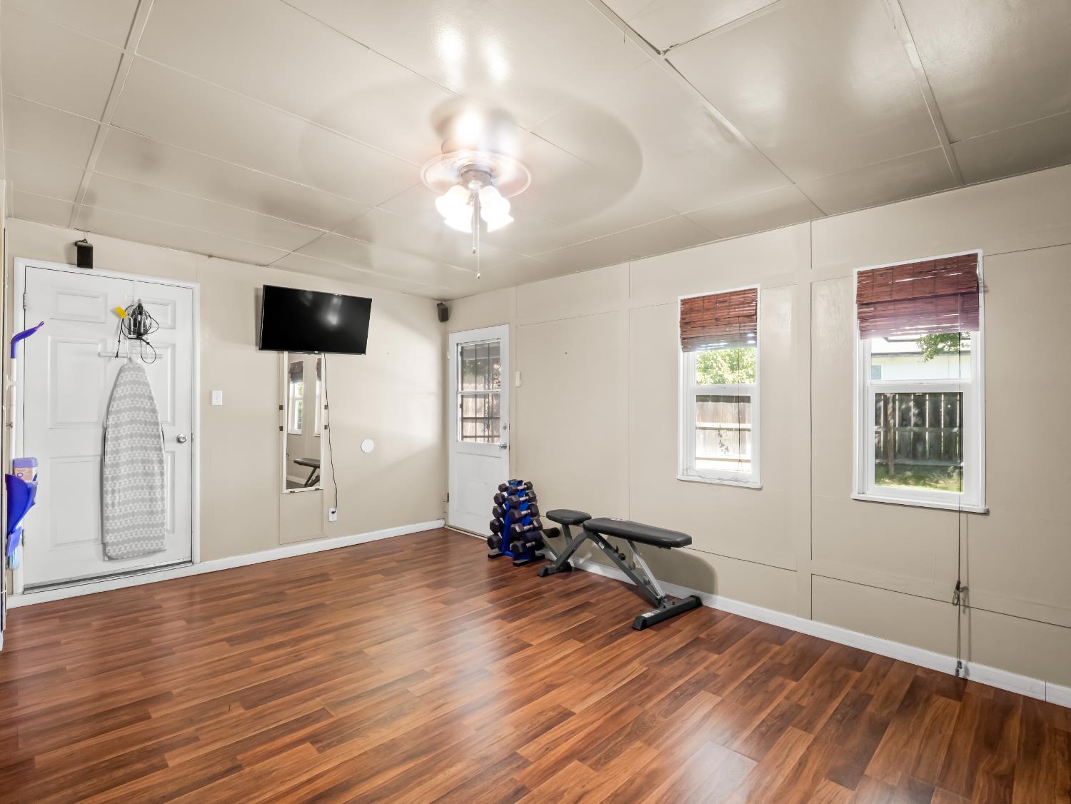 3763 E Robinson Ave, Fresno, CA 93726