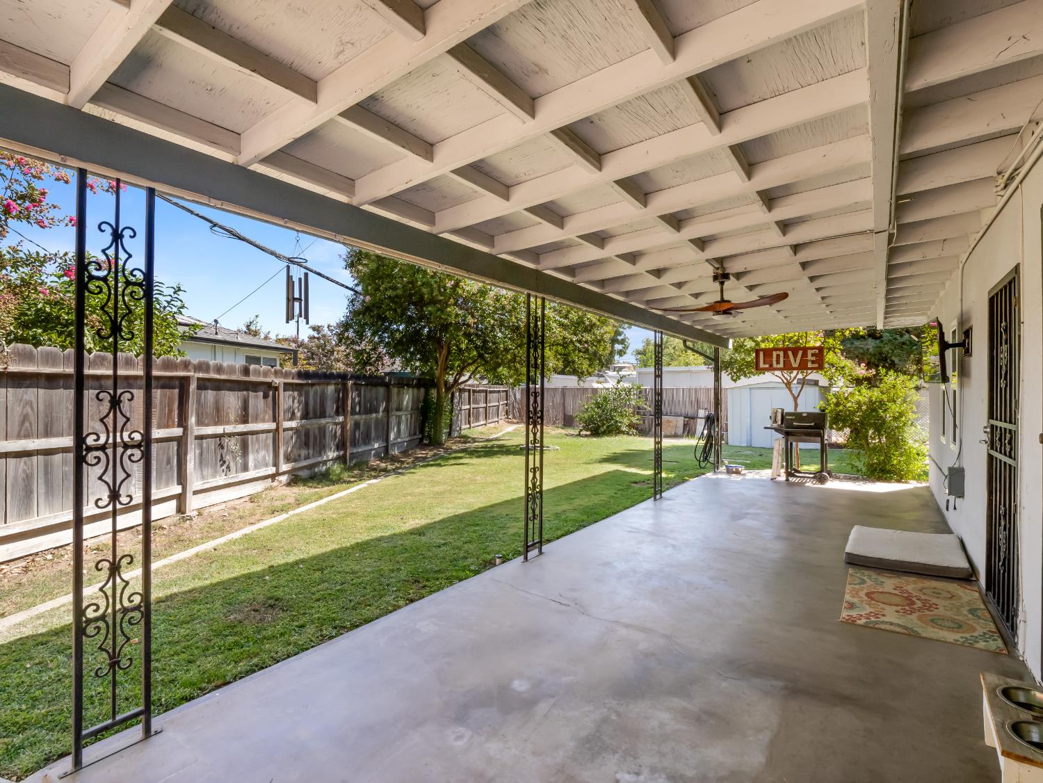 3763 E Robinson Ave, Fresno, CA 93726