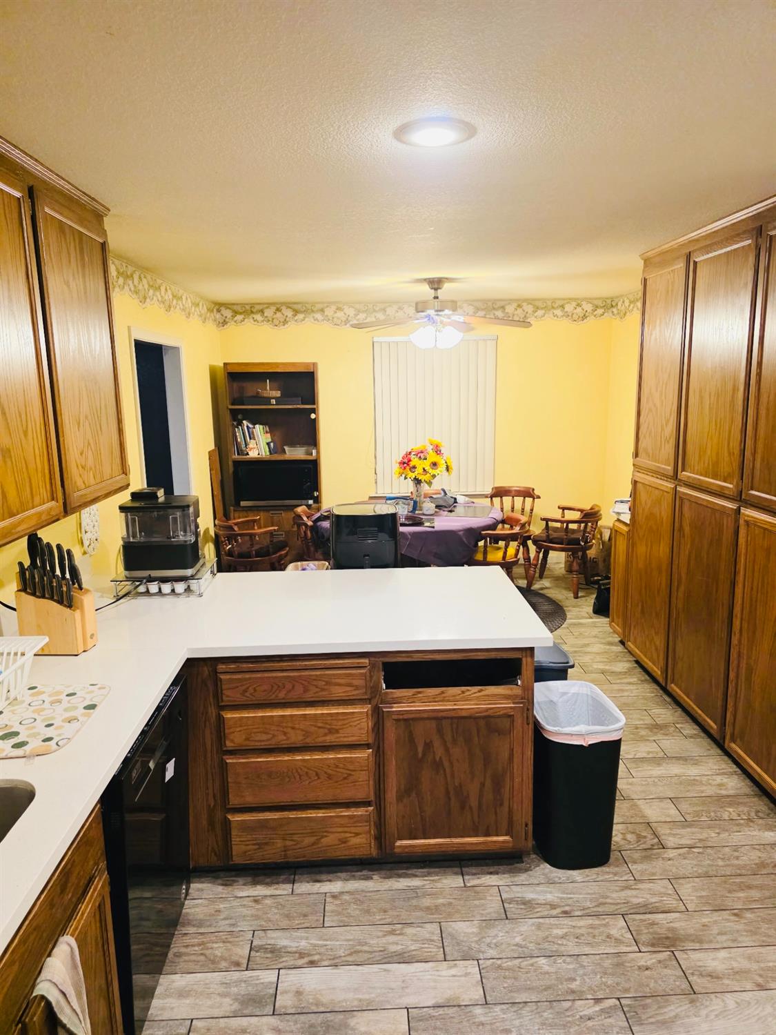 2405 Carver Rd, Modesto, CA 95350