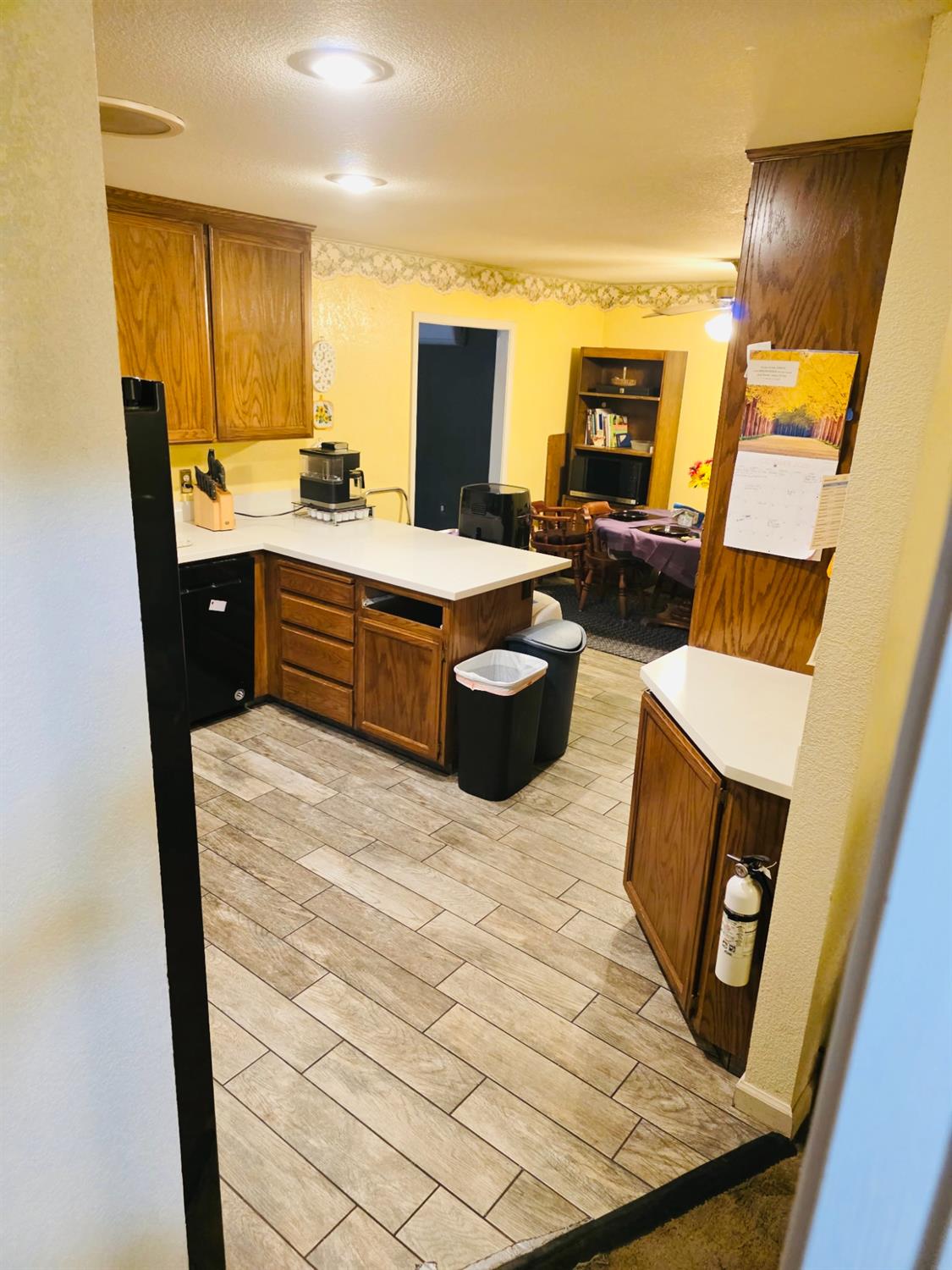 2405 Carver Rd, Modesto, CA 95350
