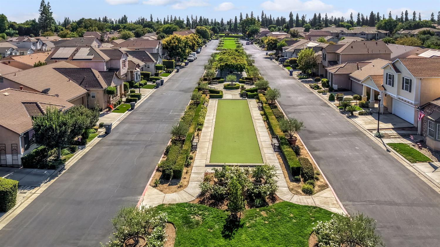 5557 N Citrus Ln, Fresno, CA 93711