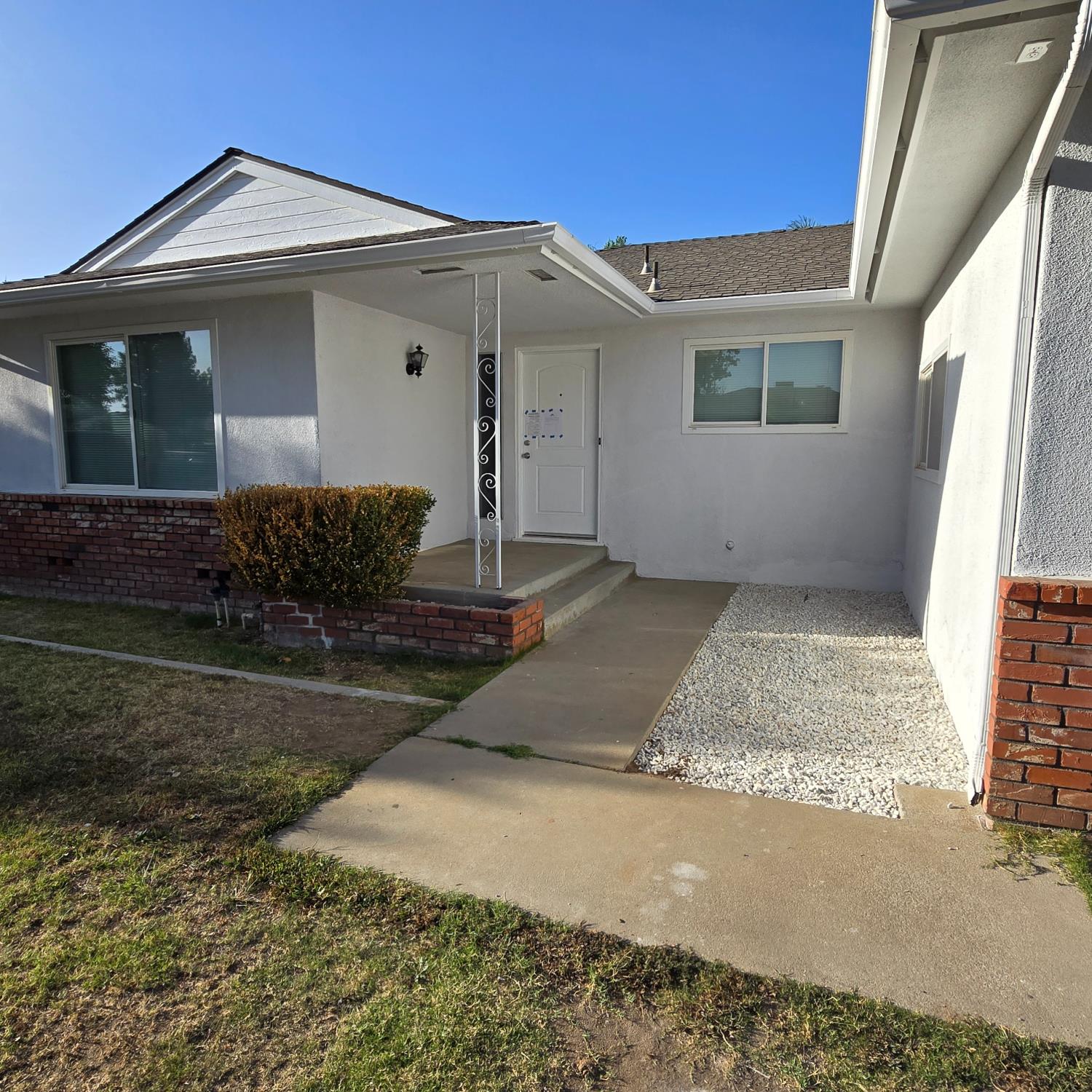 3138 W Norwich Ave, Fresno, CA 93722