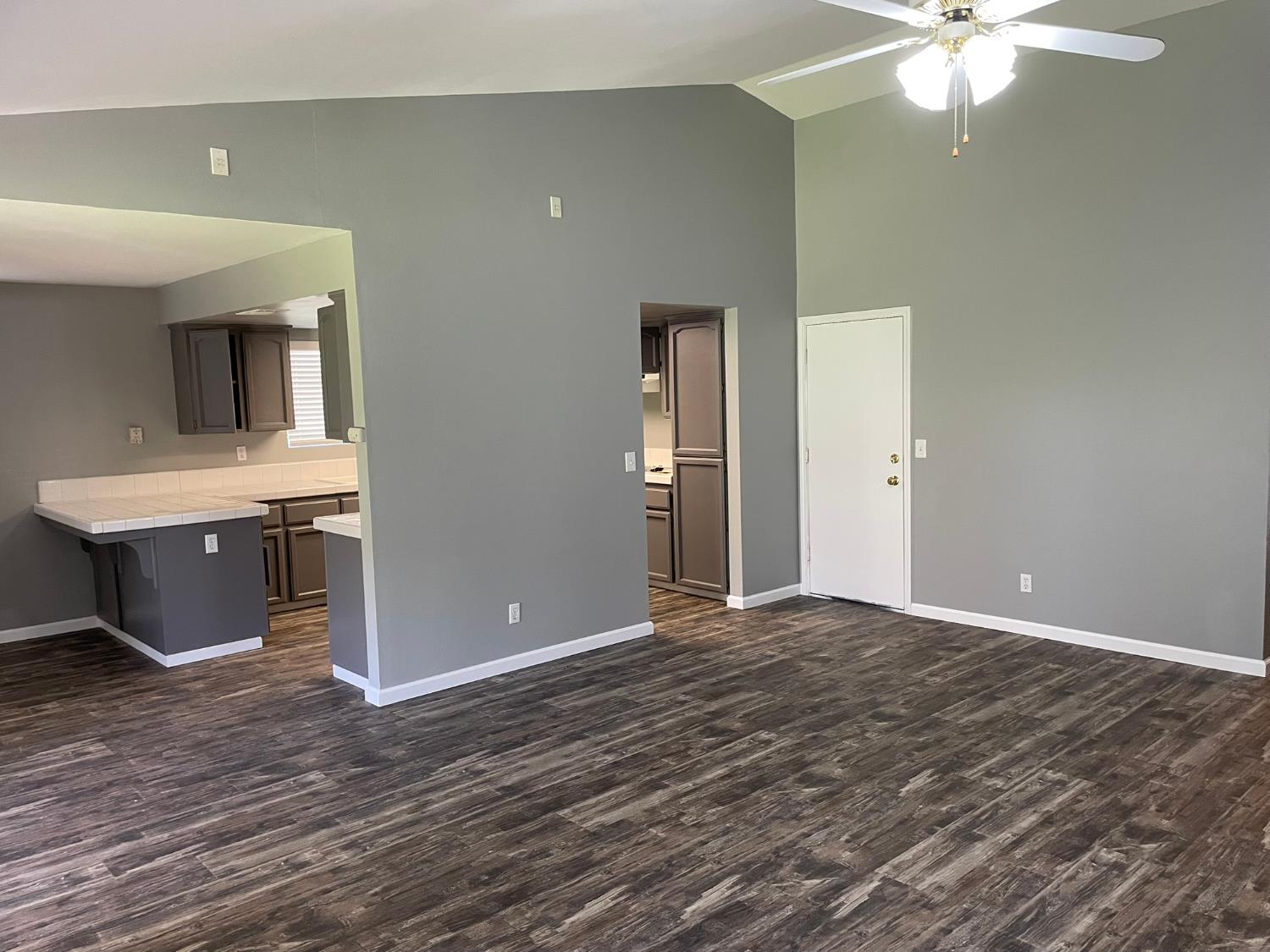 368 W Gibson Ave, Clovis, CA 93612
