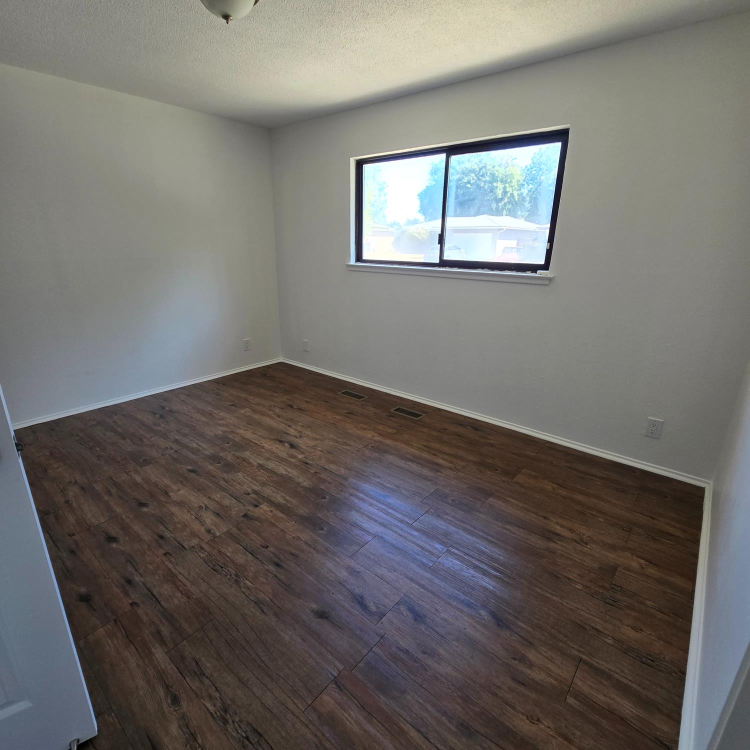 3625 N Lafayette Ave, Fresno, CA 93705