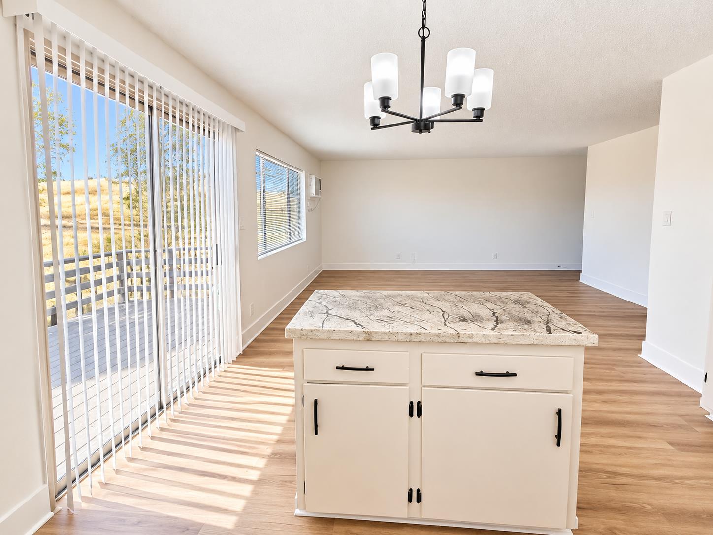 522 Garfield Ave, Taft, CA 93268