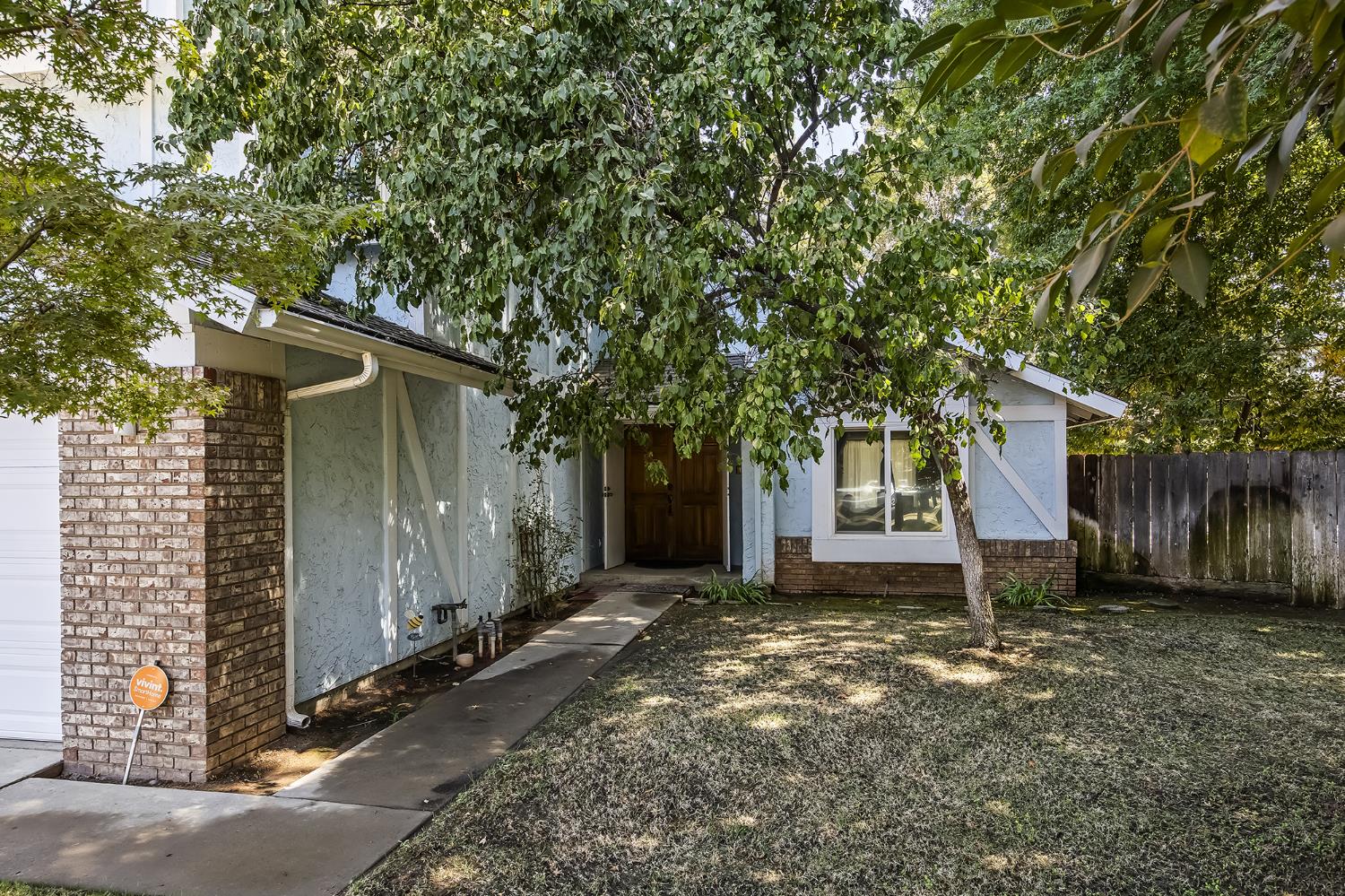 6578 N Safford, Fresno, CA 93711