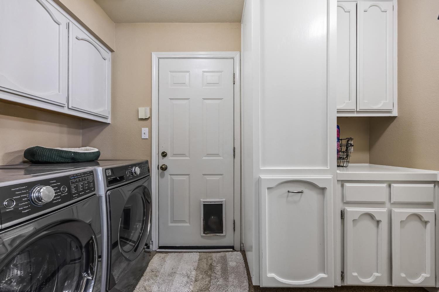 6578 N Safford, Fresno, CA 93711