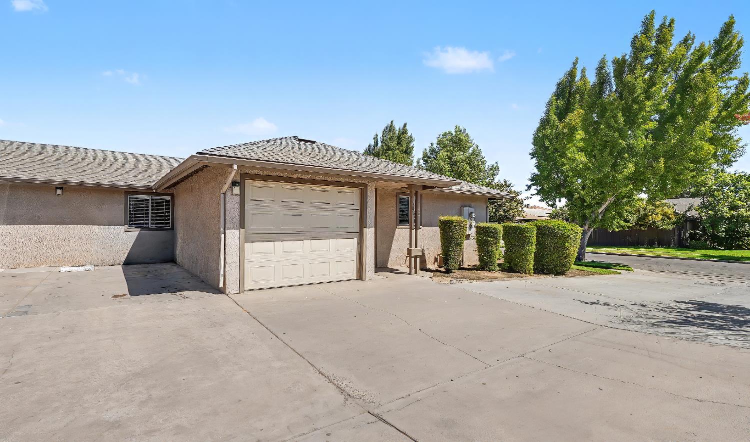 1575 N Pleasant, Fresno, CA 93728